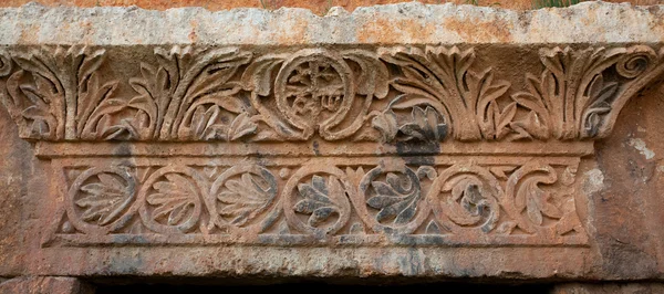 Decorative stone carving in Serjilla, Syria. — Stock Photo, Image