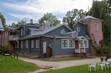 Rusya, Muranovo - 7 Ağustos 2015: Muranovo, Fyodor Tyutchev Devlet Müzesi. Malikâne ana hanesi.