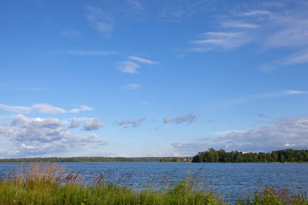 Horizontální Přírodní Krajina Pohled Jezero Valdai Rusko — Stock fotografie