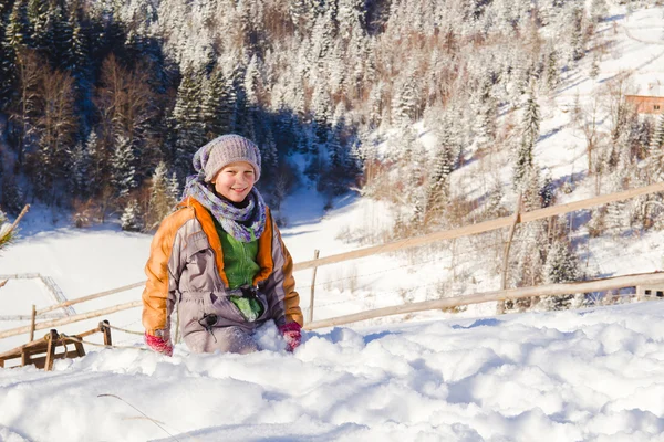 Kleines Mädchen Winter — Stockfoto