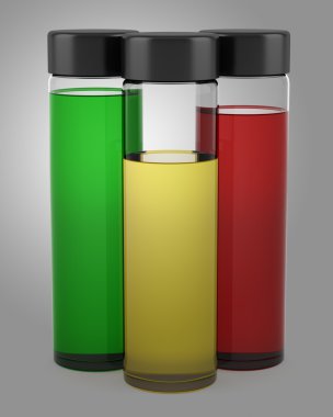 Üç şeffaf şampuan şişeleri gri arka plan izole