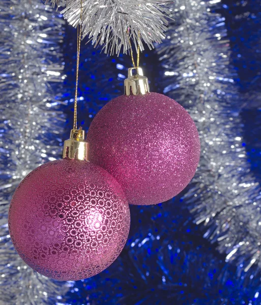 Décorations festives d'arbres de Noël — Photo