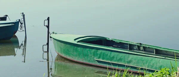 Barcos no lago — Fotografia de Stock