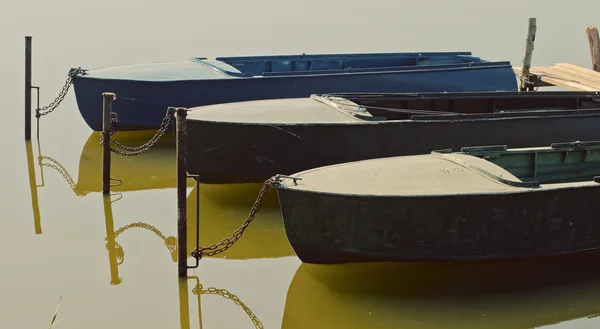 Barcos en el lago —  Fotos de Stock