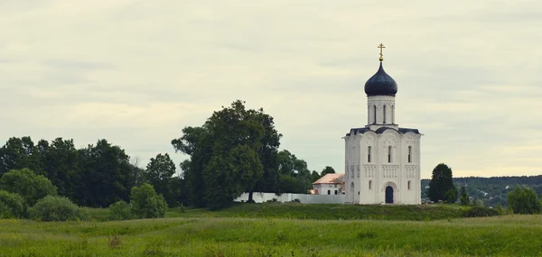 Church of the Intercession on the Nerl — Stock Photo, Image