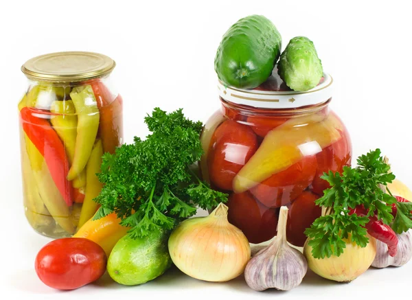 sebze ve bankalar konserve sebze