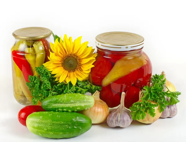 sebze ve bankalar konserve sebze