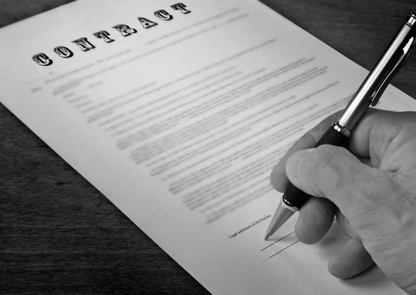 sözleşme imzalama kavramsal fotoğraf