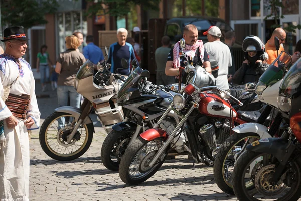 Mezinárodní motorkáři v provincii Zakarpatsko, Ukrajina — Stock fotografie