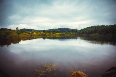 Göldeki resim sahnesi