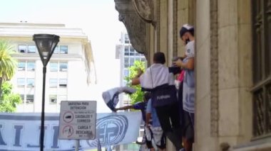 Buenos Aires, Arjantin - 26 Kasım 2020: Buenos Aires 'teki Başkanlık Sarayı yakınlarındaki Diego Maradona' ya veda günü