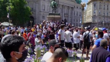 Buenos Aires, Arjantin - 26 Kasım 2020: Buenos Aires 'teki Başkanlık Sarayı yakınlarındaki Diego Maradona' ya veda günü