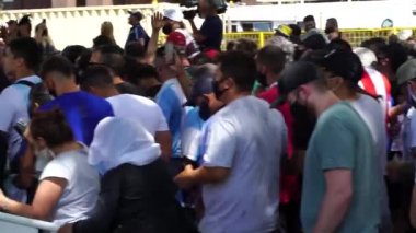 Buenos Aires, Arjantin - 26 Kasım 2020: Buenos Aires 'teki Başkanlık Sarayı yakınlarındaki Diego Maradona' ya veda günü