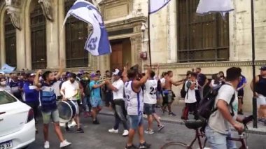 Buenos Aires, Arjantin - 26 Kasım 2020: Buenos Aires 'teki Başkanlık Sarayı yakınlarındaki Diego Maradona' ya veda günü