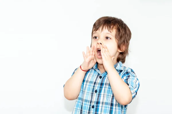 Happy Boy Voetbal Fan Lichte Achtergrond — Stockfoto