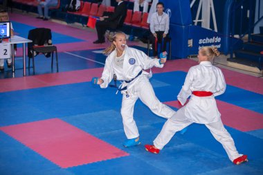 Kadın karate dövüş