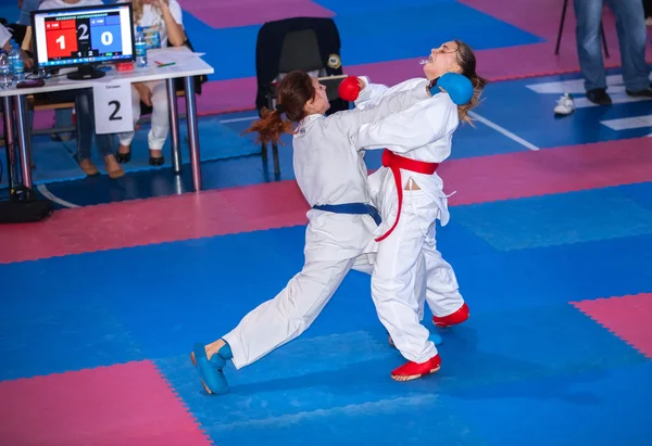 Lucha de karate femenino —  Fotos de Stock