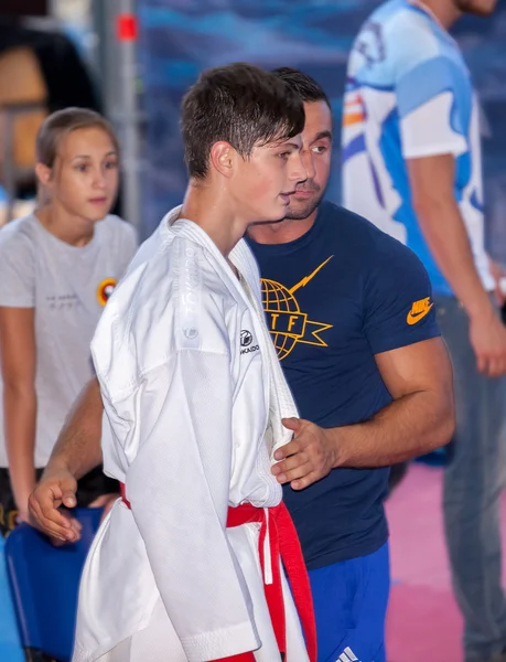 Deltakere i karateturneringen – stockfoto