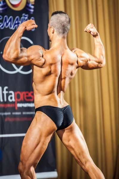 Kategori erkek klasik vücut geliştirme katılımcısı — Stok fotoğraf