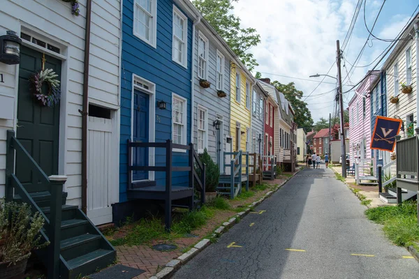 Annapolis Usa 2021 Colored Townhouses Porches Narrow Streets Historic Annapolis — Stock Photo, Image