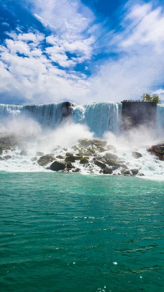 Piękny Wodospad Niagara Słoneczny Dzień Niagara Kanada Widok Dołu Góry — Zdjęcie stockowe