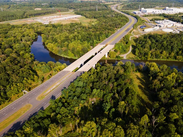 Vista Aérea Ponte Sobre Rio Ashburn Virginia Paisagem Verão Cima — Fotografia de Stock