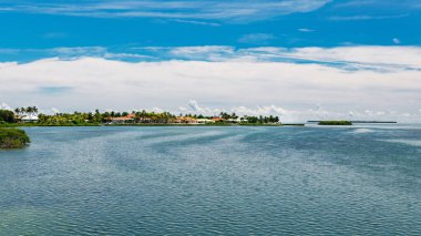 Sakin Florida Keys Mahallesi Kıyı Gölüne Bakar
