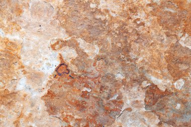 Sert Kaya Yüzeyi Topraksı Renkleri ve Dokusuyla