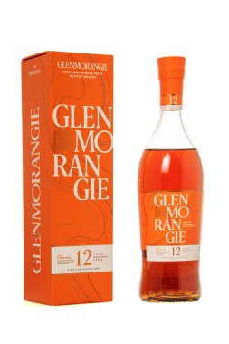 Glenmorangie 12 malt viski şişesi ve ambalaj