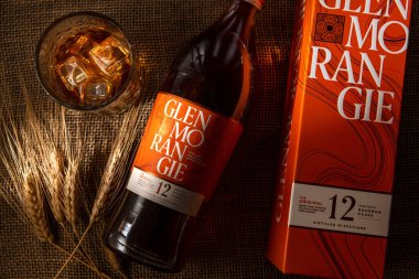 Glenmorangie 'nin hayatı 12 yıllık İskoç viskisi ile kutulu