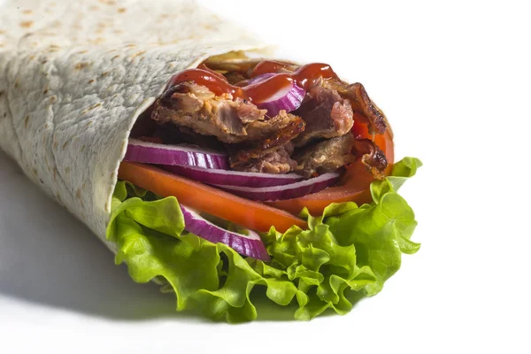 Jugoso kebab con verduras y carne —  Fotos de Stock