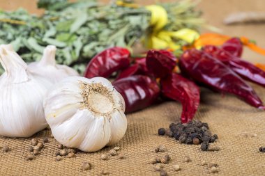 sarımsak ve baharat