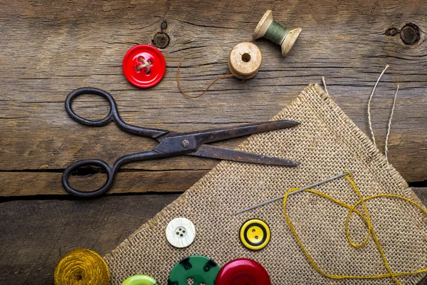 Old scissors on wood — Stock Photo, Image