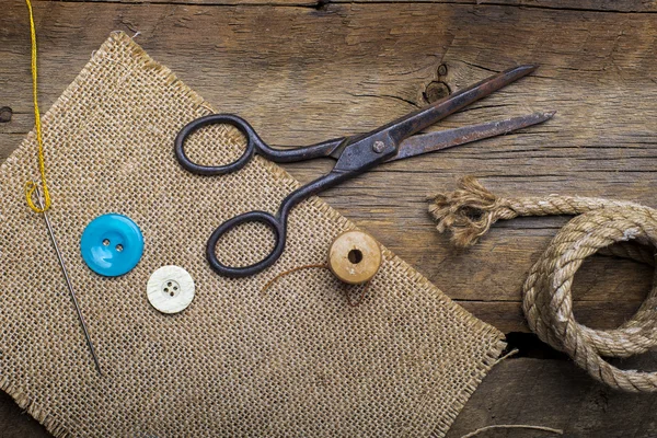 Old scissors on wood — Stock Photo, Image