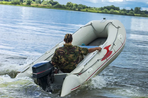 Boot mit Spritzern — Stockfoto