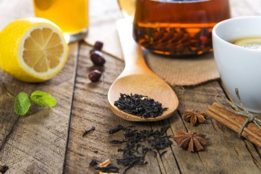 çay bal ve limon