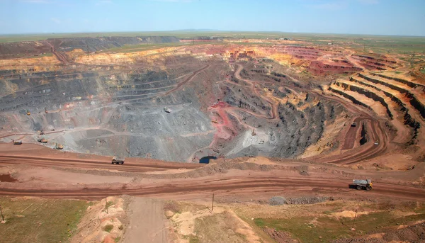 Загальний вигляд шахти — стокове фото