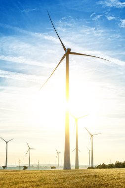 Rüzgar türbinleri, enewable enerji kaynakları