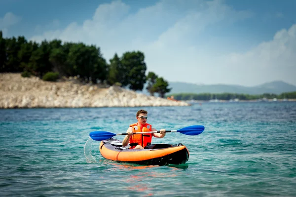 Kayak en el mar — Foto de Stock