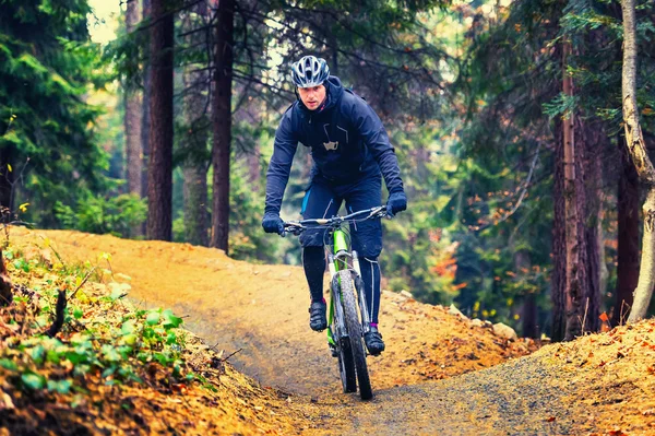 dağ bisikletçinin eylem