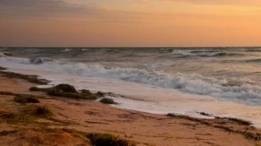 Denizin Üzerinde Gün Doğumu