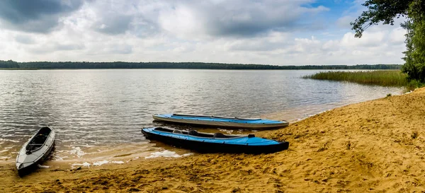 Three Kayaks Beach Ostriv Yanske Lake Shatskyi Lakes Group Shatsk — Stock Photo, Image