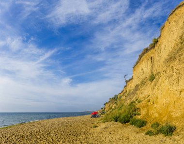 Sanzhijka, Odessa bölgesi, Ukrayna 'daki Karadeniz sahilindeki kumtaşı kayalıkları.