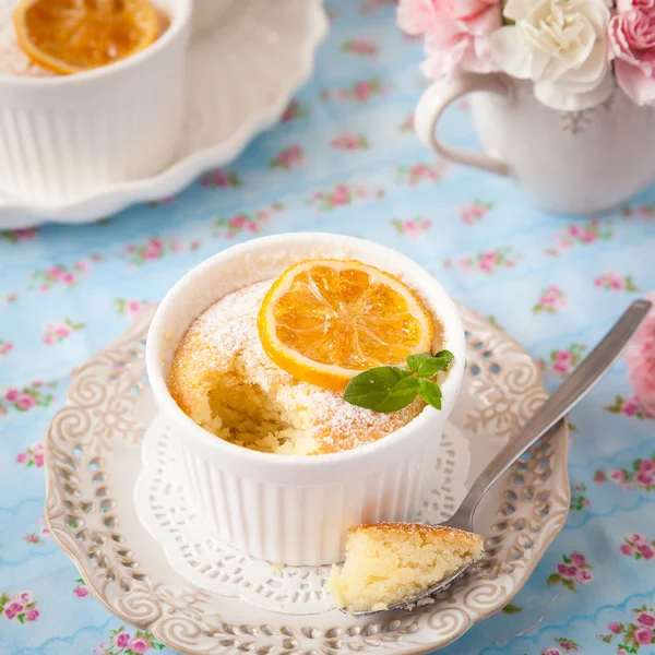 Lemon pudding cake — Stockfoto