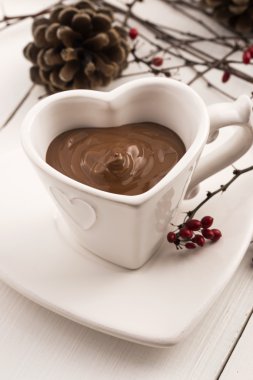 Sıcak çikolata ile Sevgililer günü kutlama