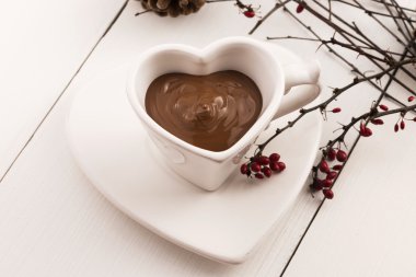 Sıcak çikolata ile Sevgililer günü kutlama