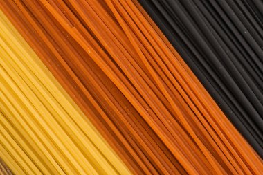 üç renk makarna, makro