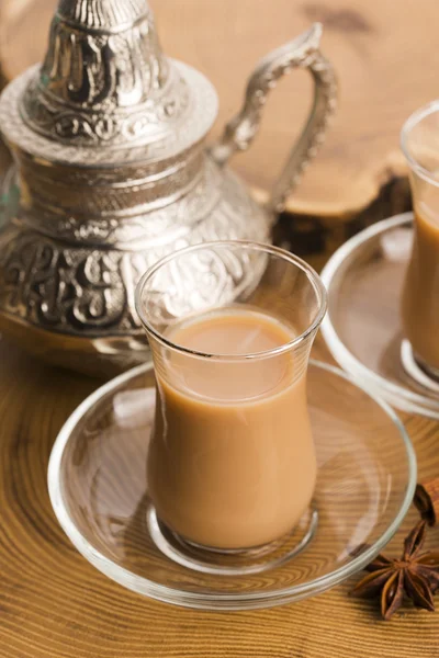 Masala chai med kryddor — Stockfoto