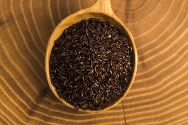 Semillas de Psyllium sobre cuchara de madera —  Fotos de Stock