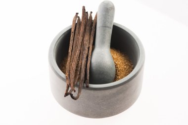 kahverengi vanilya şekeri ve vanilya fasulye harç